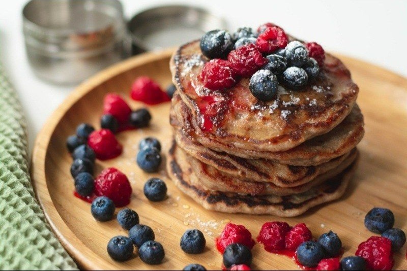 Banana oat pancakes