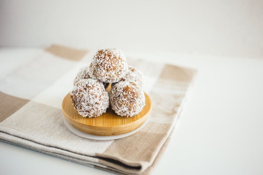 Brain boosting bliss balls