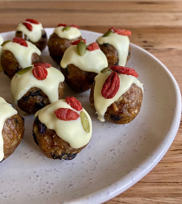 christmas pudding bliss balls