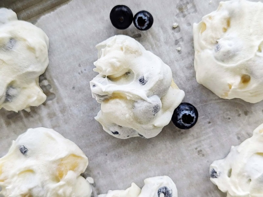 Frozen protein yoghurt bites